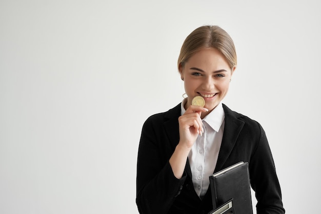 Bizneswoman handel internet finanse inwestycje jasne tło