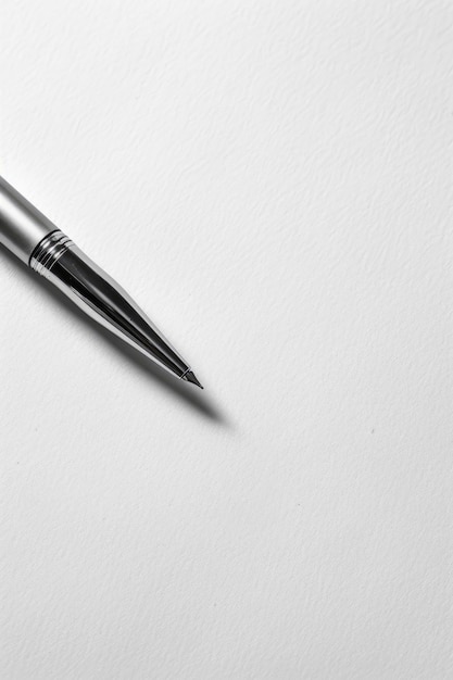 Blank Pen White Template dla pisania biznesowego w środowisku biurowym