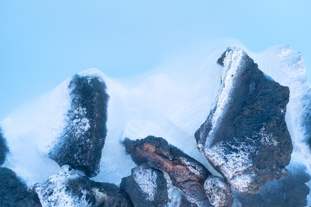 Błękitna Laguna Islandia Naturalne tło Spa geotermalne do odpoczynku i relaksu na Islandii Ciepłe źródła naturalnego pochodzenia Błękitne jezioro i para