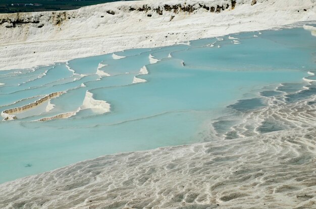 Błękitne jeziora i rzeki Pamukkale