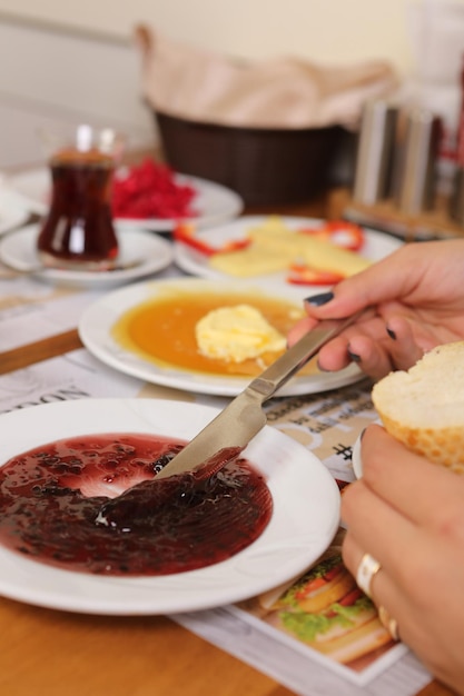 Bogate i pyszne tureckie śniadanie