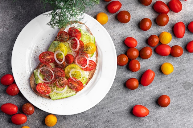 bruschetta pomidor warzywo pyszna przekąska zdrowy posiłek jedzenie przekąska dieta na stole kopia przestrzeń