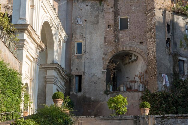 Budynek mieszkalny w Villa D'este w letni dzień