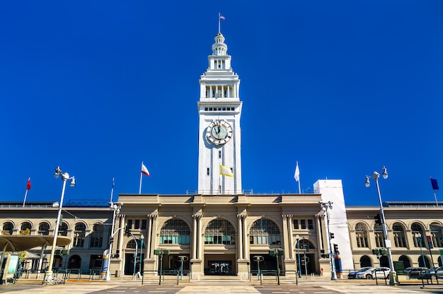 Budynek promowy na Embarcadero w San Francisco w Kalifornii, Stany Zjednoczone