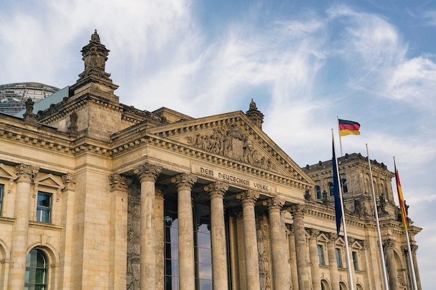 Zdjęcie budynek reichstagu (rząd niemiecki) w berlinie, niemcy