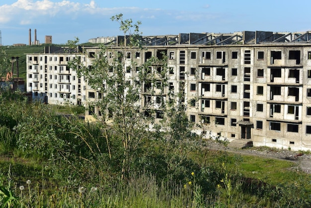 Zdjęcie budynki na tle nieba