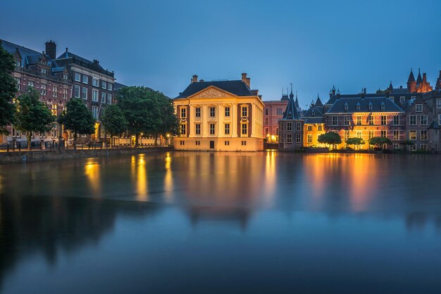 Budynki rządowe w centrum Den Haag Holandia