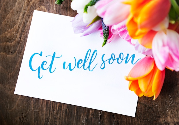 Bukiet Kwiatów Tulipanów Z Get Well Soon Chcąc Karty