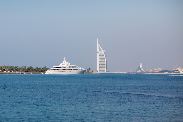 Burj Al Arab Na Morzu I Niebieskim Niebie, Dubaj