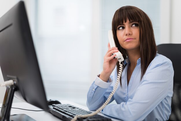 Businessowoman przy telefonie