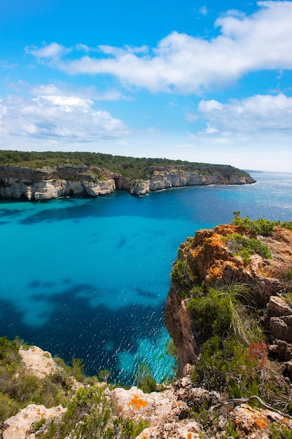 Cala Macarella Menorca turkusowy Balearic Mediterranean