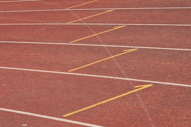 Całkowite zdjęcie torów sportowych