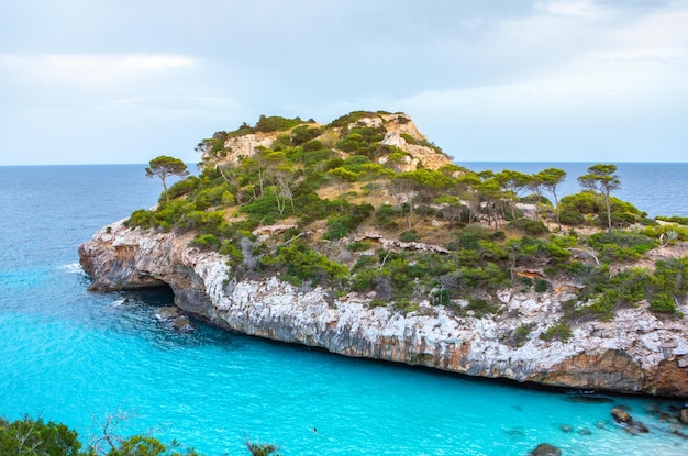 Calo des Moro Majorka Hiszpania Piękny krajobraz plaży egzotyczna tropikalna wyspa natura błękitne morze