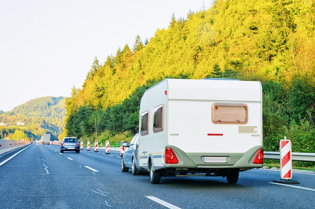 Camper rv na drodze autostrady, Słowenia.