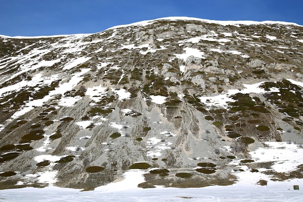 Zdjęcie campo felice abruzzo górski krajobraz we włoszech