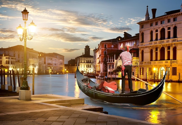 Canal Grande w czasie zachodu słońca, Wenecja, Włochy