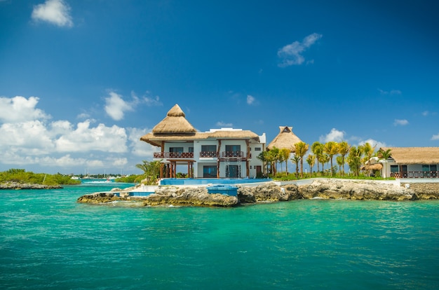 Cancun - Isla Mujeres. Piękny widok na wybrzeże wyspy Isla Mujeres.