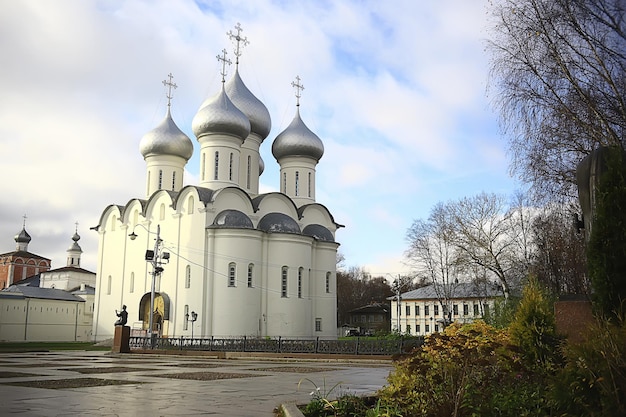 Zdjęcie cerkiew wołogdy, cerkiew prawosławna, klasztor wołogdy północ rosji, turystyka pielgrzymkowa