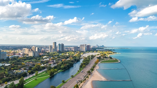 Chicago Linii Horyzontu Trutnia Powietrzny Widok Z Góry, Miasto W Centrum Chicago Drapacze Chmur I Jezioro Michigan Gród, Illinois, Usa