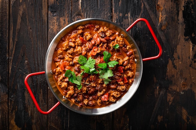 Chili con carne tradycyjne meksykańskie jedzenie widok z góry