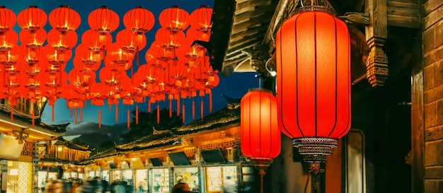 Chiński nowy rok latarnia na starym mieście Lijiang, Chiny.