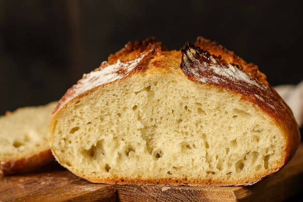 chleb - świeżo upieczone smaczne ciasta