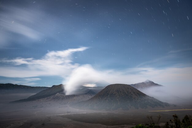 chmury bromo