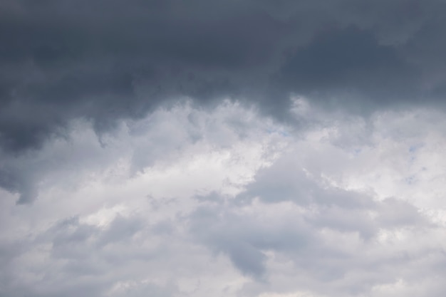 Chmury Nimbus i słońce niebo Naturalne tła