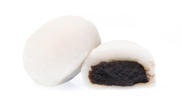 Ciasto Daifuku na białym tle