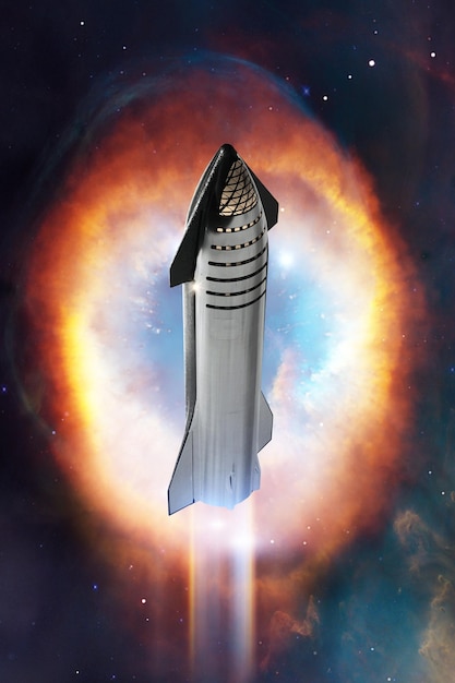 Ciężki statek gwiezdny w kosmosie z mgławicą Elementy tego zdjęcia dostarczone przez NASA