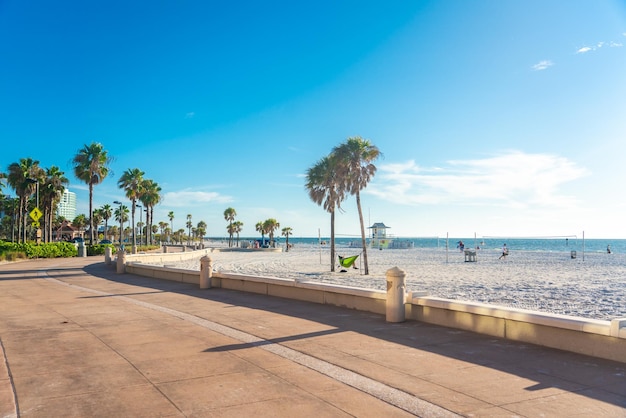 Clearwater plaża z pięknym białym piaskiem na Florydzie w USA