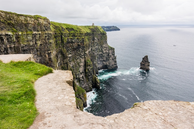 Cliffs Of Moher W Irlandii