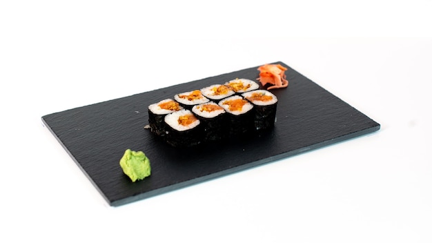 Comida Japonesa Suhi De Maki De Salmón Y Cebolla