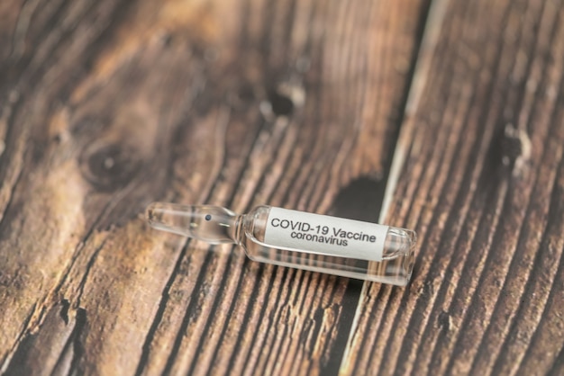COVID 19 Koronawirus, szczepionka i zastrzyk ze strzykawki Stosuje się go w celu zapobiegania, immunizacji i leczenia COVID-19.