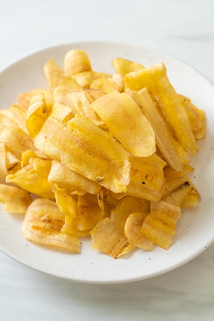 Crispy Banana Chips - smażony lub pieczony banan w plasterkach