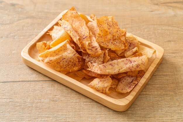 Crispy Taro Chips - smażone lub pieczone w plasterkach taro