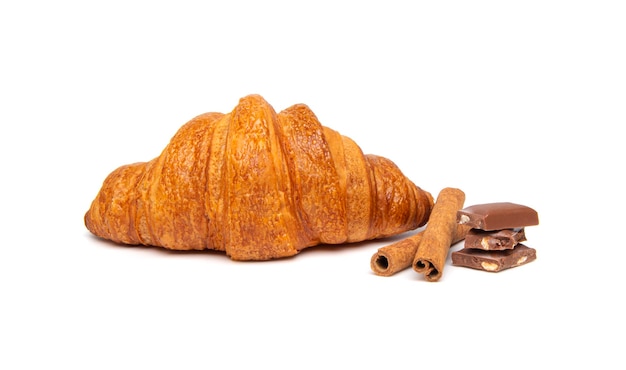 Zdjęcie croissant na białym tle