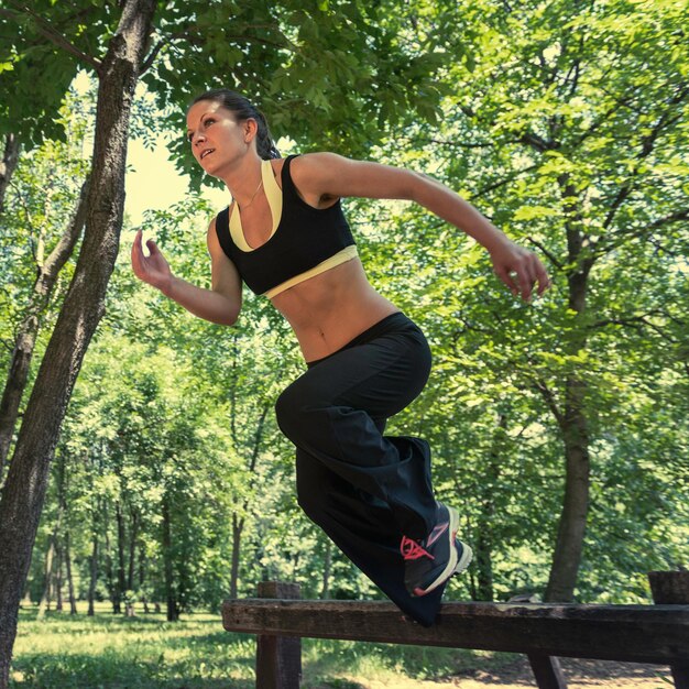 Ćwiczenia na ścieżce fitness