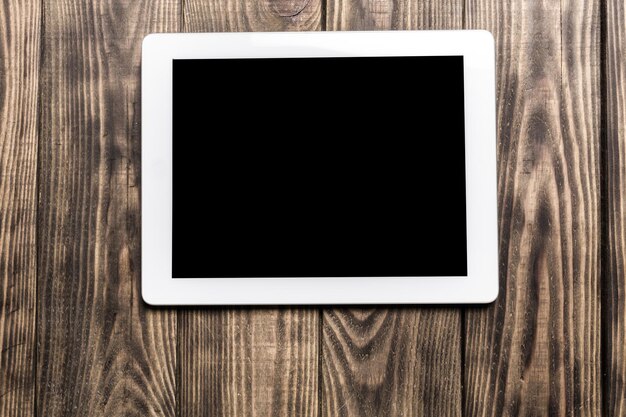 Cyfrowy tablet na białym tle