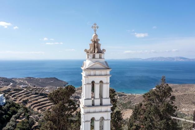 Cyklady Grecja Tinos Grecka wyspa Panagia kościelna dzwonnica