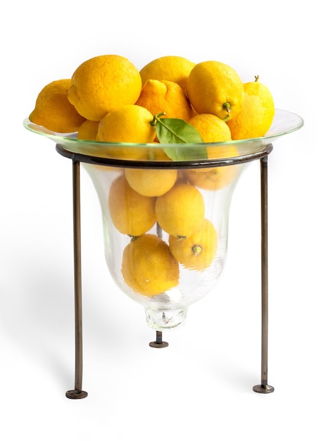 Cytryny w szklanym wazonie