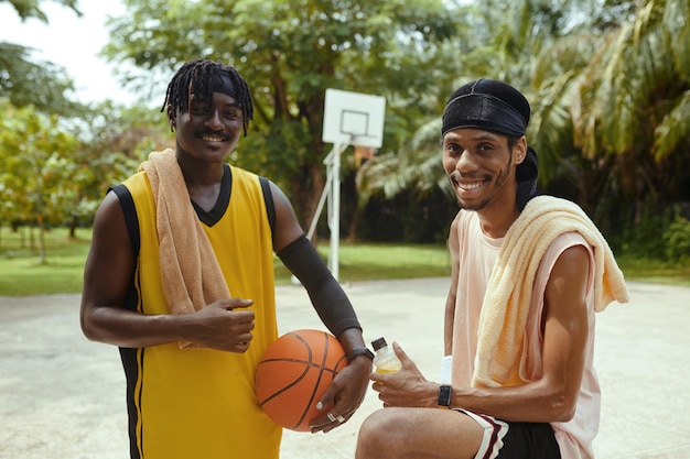 Czarni gracze w streetball