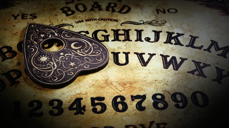 Zdjęcie czarownicza duchowa gra ouija board