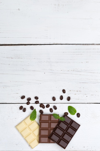 Czekoladki czekoladki bar jedzenie słodycze portret format copyspace widok z góry