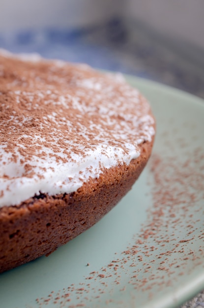 Zdjęcie czekoladowe brownie, domowe ciasto czekoladowe. zbliżenie. kakao.