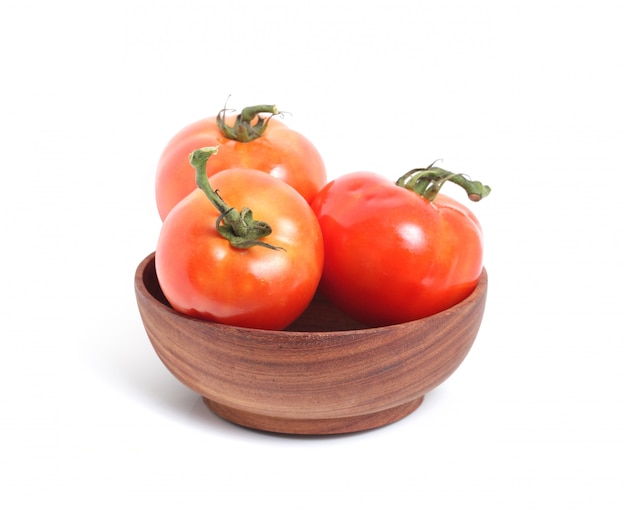 Czerwone pomidory dojrzałe naturalne