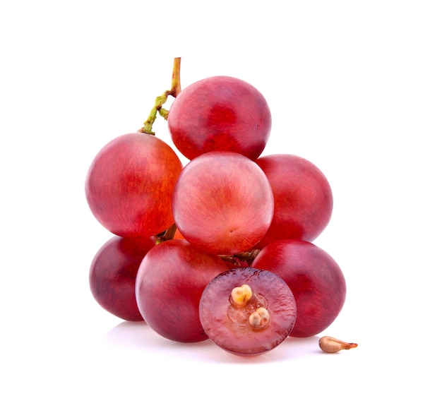 Czerwone Winogrona Wyizolowane Na Białym Tle