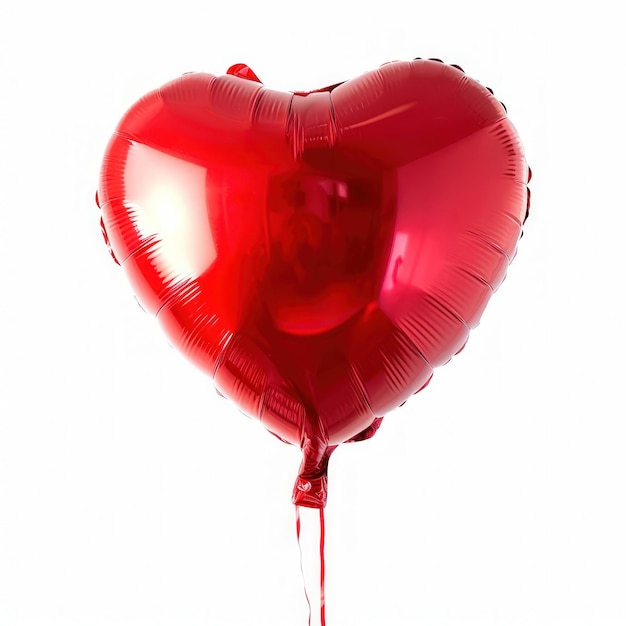 Czerwony balon serca dla partyjnych izolowanych