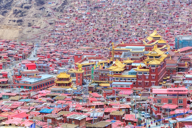 Czerwony klasztor w Larung gar (Akademia Buddyjska)