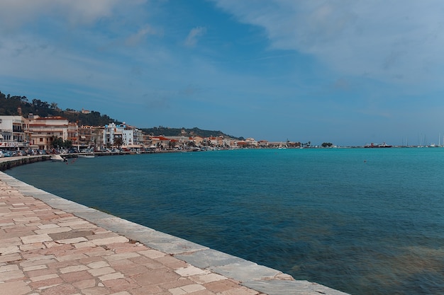 Część portu i miasta Zakinthos w Grecji